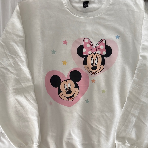 Disney Tops - Disney NWOT White Sweatshirt with Mickey and Minnie Hearts-Firm price